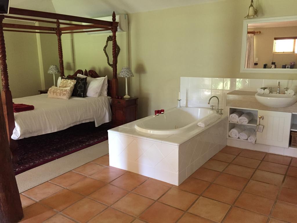 Erravilla Country Estate Spa Suite Accommodation Cowaramup Habitación foto